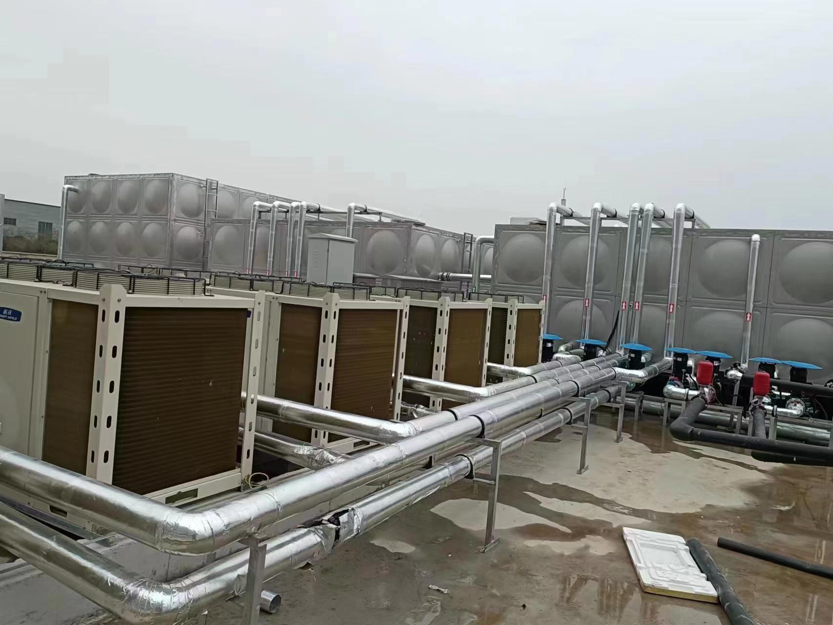盐城市大丰医院热水项目采用DKFXRS-80KIIWa超低温空气能热水机组8台.jpg